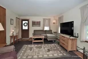 9805 Illinois St, Hebron, IL 60034 - Photo 5