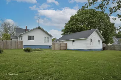 9805 Illinois Street, Hebron, IL 60034 - Photo 3
