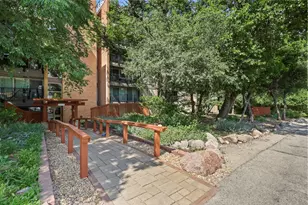 6000 Oakwood Dr, Lisle, IL 60532 - Photo 1