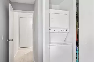 6000 Oakwood Dr, Lisle, IL 60532 - Photo 15