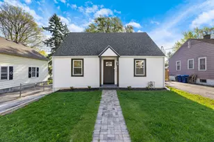 22 N 12th St, Saint Charles, IL 60174 - Photo 1