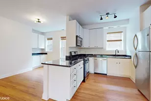 1546 W Sherwin Ave, Chicago, IL 60626 - Photo 5