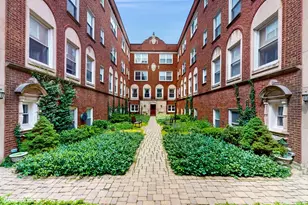1546 W Sherwin Ave, Chicago, IL 60626 - Photo 3