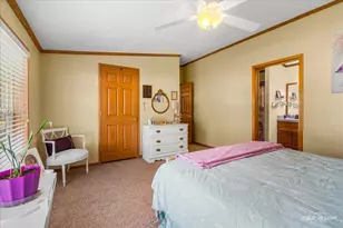 611 Bluebird Cir, Sandwich, IL 60548 - Photo 15