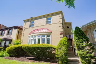 6636 N Talman Ave, Chicago, IL 60645 - Photo 1