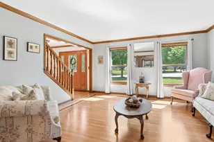 2001 Lakeview Ct, Naperville, IL 60565 - Photo 5
