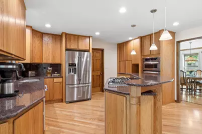2001 Lakeview Court, Naperville, IL 60565 - Photo 15