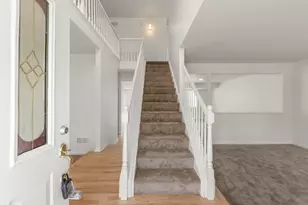 707 Hoover Dr, Oswego, IL 60543 - Photo 3