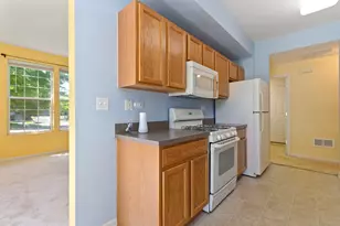 514 Metropolitan St, Aurora, IL 60502 - Photo 5