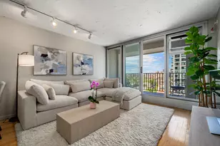 1960 N Lincoln Park W, Chicago, IL 60614 - Photo 3