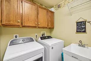 1041 Lakeview Dr, Morris, IL 60450 - Photo 21