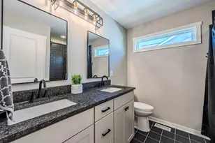 2902 Hampton Ave, North Aurora, IL 60542 - Photo 57