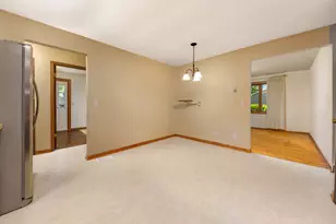 1403 E Lowden Ave, Wheaton, IL 60189 - Photo 9