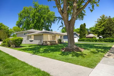 1403 E Lowden Avenue, Wheaton, IL 60189 - Photo 37