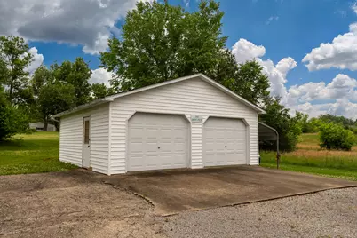 6687 Route 166, Creal Springs, IL 62922 - Photo 11