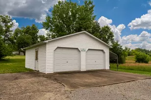 6687 Route 166, Creal Springs, IL 62922 - Photo 11