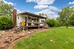 6687 Route 166, Creal Springs, IL 62922 - Photo 3