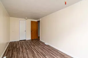 6687 Route 166, Creal Springs, IL 62922 - Photo 31