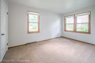 1515 Elmwood Ave, Dekalb, IL 60115 - Photo 7