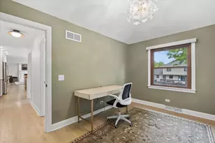 877 Stillwell Ct, Wheaton, IL 60189 - Photo 15