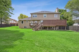 877 Stillwell Ct, Wheaton, IL 60189 - Photo 27