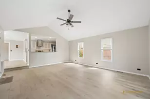 228 Raymond Ave, Barrington, IL 60010 - Photo 9