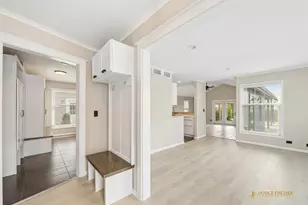 228 Raymond Ave, Barrington, IL 60010 - Photo 3