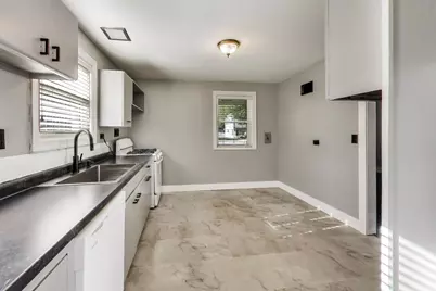 836 E Rockland Road, Libertyville, IL 60048 - Photo 11