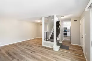 7345 Winthrop Way, Downers Grove, IL 60516 - Photo 5