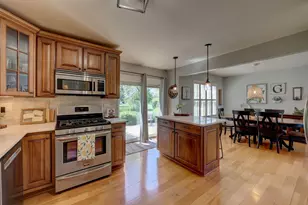 411 Belmont Ln, Bartlett, IL 60103 - Photo 13