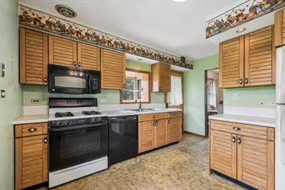 8106 W Courtland Avenue, Norridge, IL 60706 - Photo 9