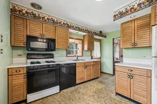 8106 W Courtland Ave, Norridge, IL 60706 - Photo 9