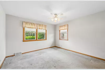 8106 W Courtland Avenue, Norridge, IL 60706 - Photo 11