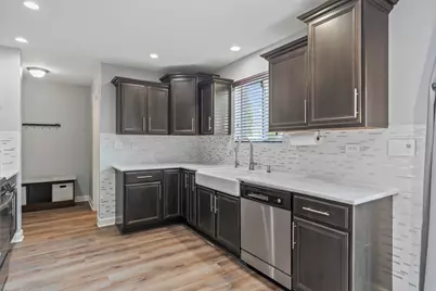 1365 Broadland Drive, Pingree Grove, IL 60140 - Photo 9