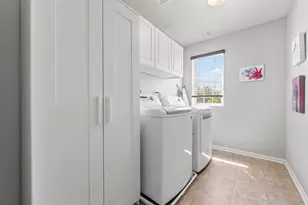1365 Broadland Dr, Pingree Grove, IL 60140 - Photo 17