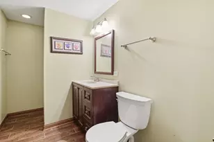 5733 W 97th St, Oak Lawn, IL 60453 - Photo 11