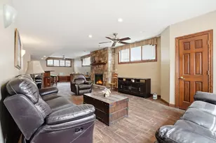 5733 W 97th St, Oak Lawn, IL 60453 - Photo 17