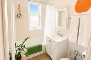 1635 W Morse Ave, Chicago, IL 60626 - Photo 7
