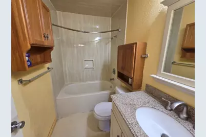 102 Halia Crest #102, Mt Vernon, IL 62864 - Photo 9