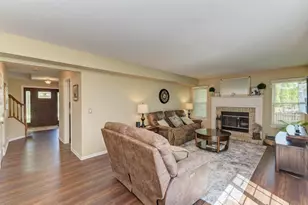 1216 Churchill Rd, Bartlett, IL 60103 - Photo 19