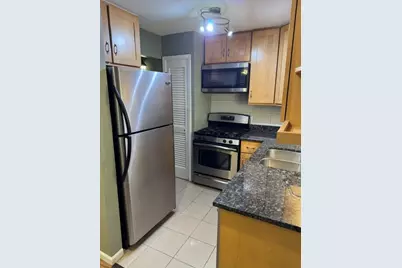 247 N Neltnor Boulevard #E2D, West Chicago, IL 60185 - Photo 3