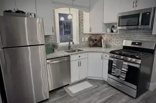 1904 Hancock St, Rockford, IL 61103 - Photo 9