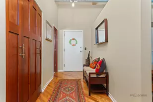 1801 W Larchmont Ave, Chicago, IL 60613 - Photo 7