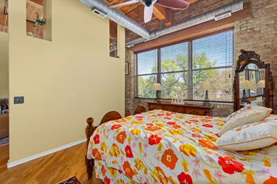 1801 W Larchmont Avenue #305, Chicago, IL 60613 - Photo 23