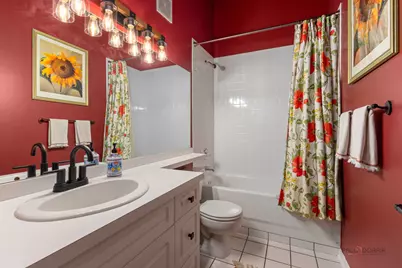 1801 W Larchmont Avenue #305, Chicago, IL 60613 - Photo 21