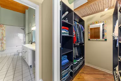 1801 W Larchmont Avenue #305, Chicago, IL 60613 - Photo 25