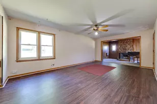 217 Dalton Ave, Mundelein, IL 60060 - Photo 9