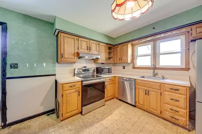217 Dalton Avenue, Mundelein, IL 60060 - Photo 13