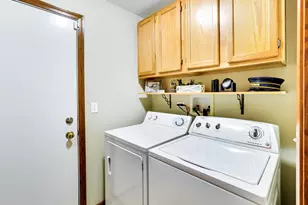 5311 Glenbrook Trail, McHenry, IL 60050 - Photo 19