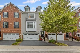 2546 Huntleigh Ln, Woodridge, IL 60517 - Photo 1